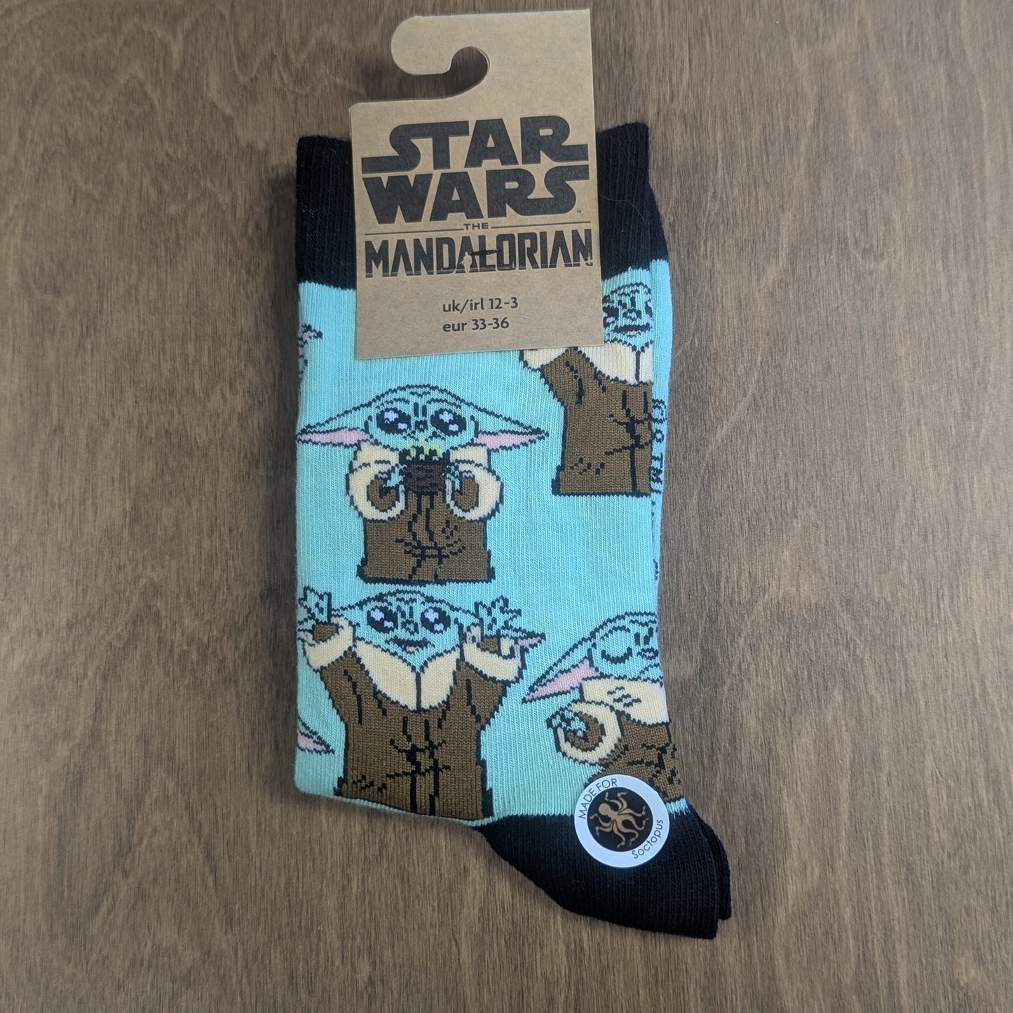 Grogu Socks - Child 12-3 Light Green/Black